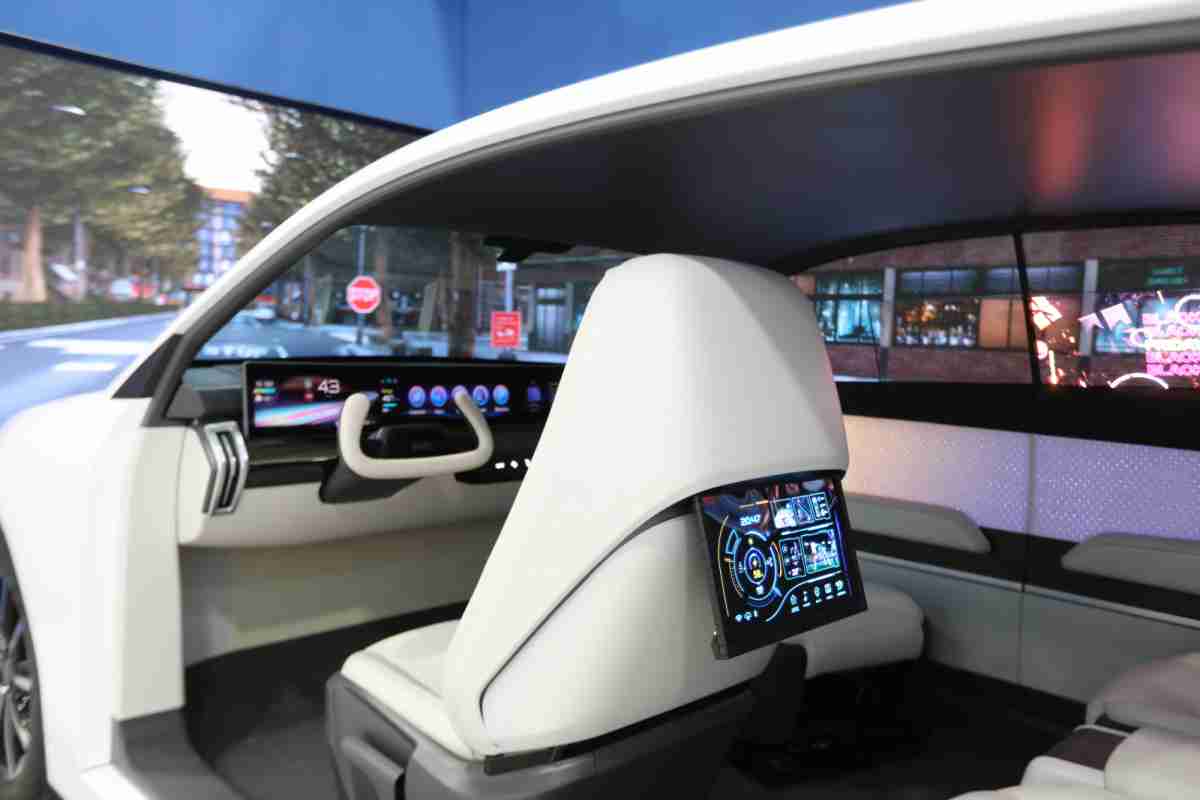 888.BY集团电子游戏的「可卷式后座娱乐显示器」加强后座乘客的感官体验，，，，并保有个性化设计，，可依使用偏好进行动态调整。。